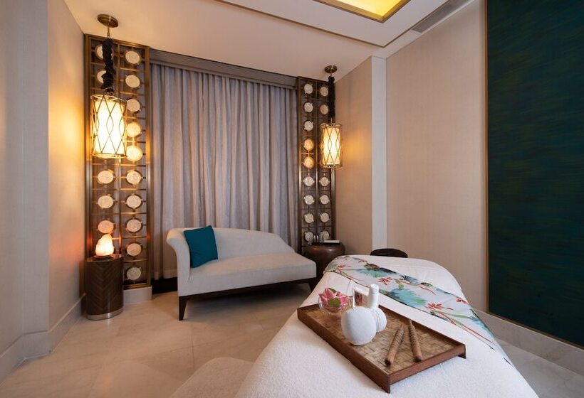 هتل City Of Dreams   Nüwa Manila