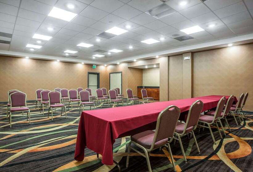 Clarion Hotel Fort Mill Near Amusement Park