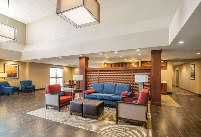 هتل Comfort Suites   Dodge City