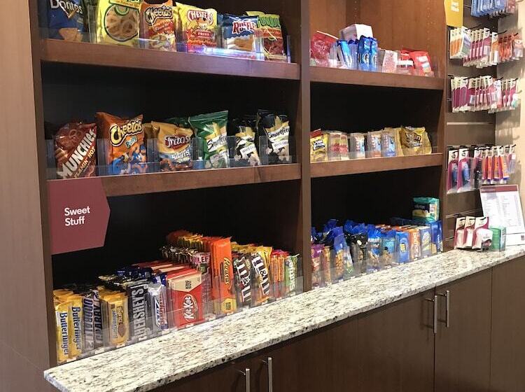 هتل Comfort Suites   Dodge City