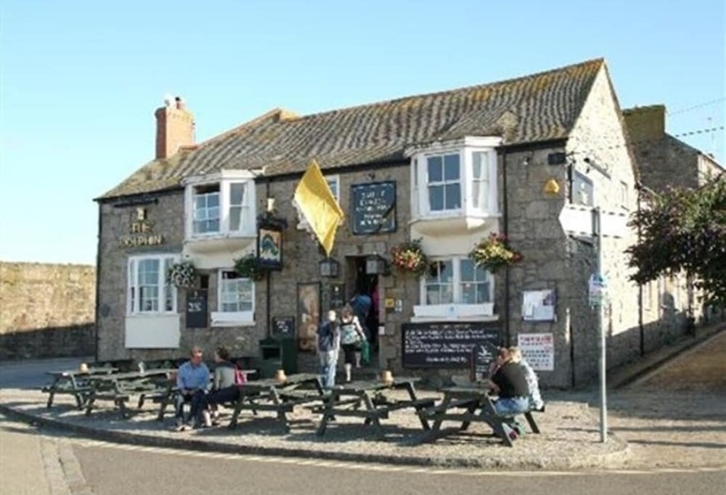 Отель The Dolphin Tavern