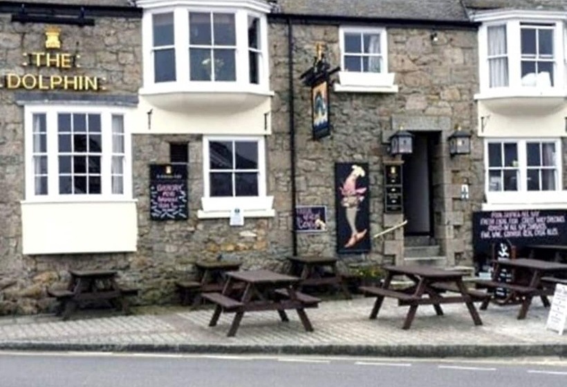 Отель The Dolphin Tavern