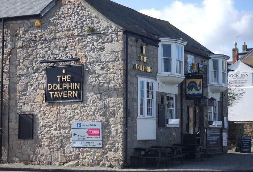Отель The Dolphin Tavern