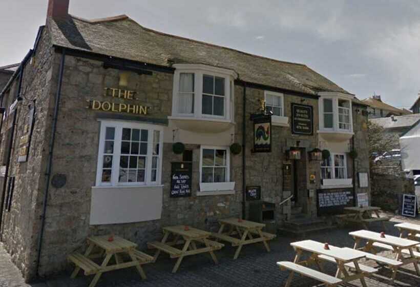 Отель The Dolphin Tavern