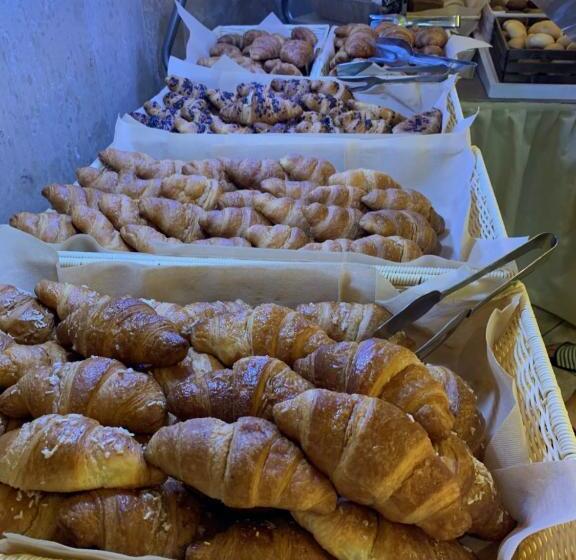 호텔 El Salvador Frontemare Piscina Riscaldata