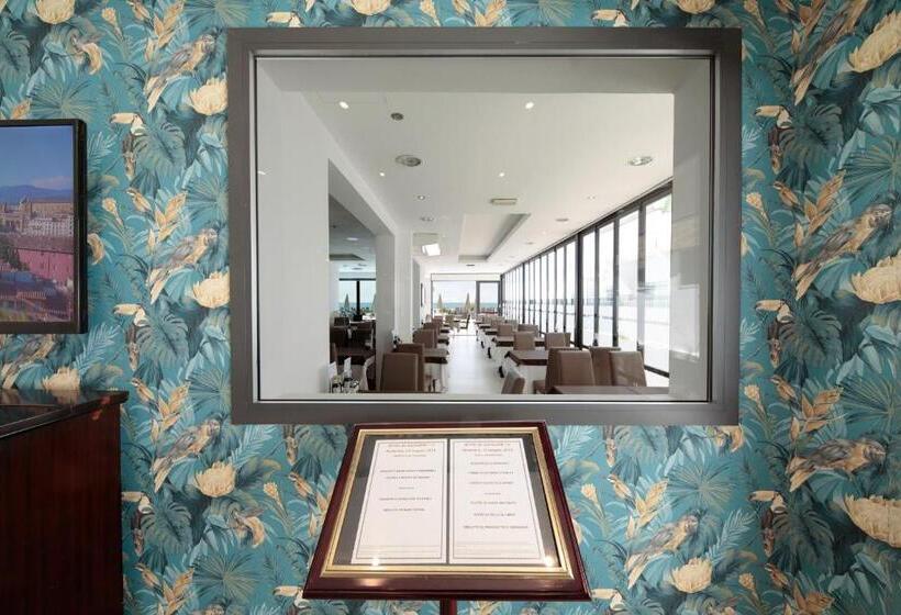 호텔 El Salvador Frontemare Piscina Riscaldata