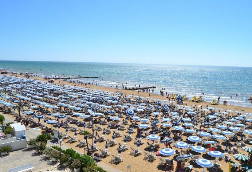 호텔 El Salvador Frontemare Piscina Riscaldata