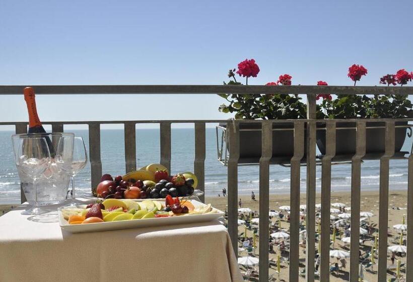 호텔 El Salvador Frontemare Piscina Riscaldata