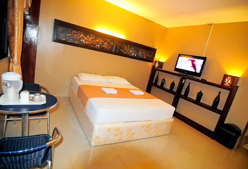 ホテル Royal Coast Tourist Inn And Restaurant