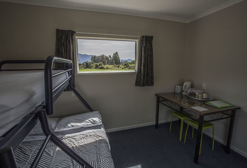 בית מלון כפרי Fiordland Great Views Holiday Park