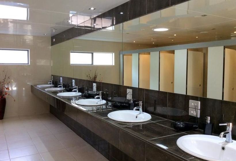 בית מלון כפרי Fiordland Great Views Holiday Park