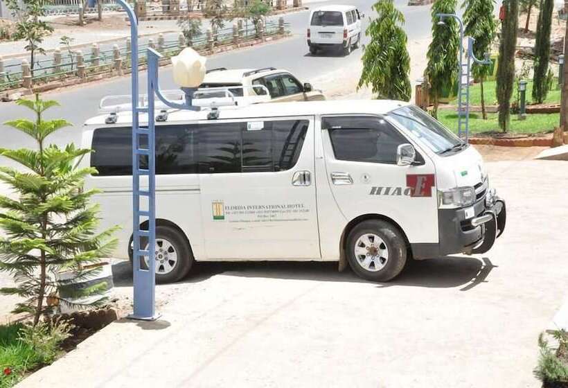 Отель Florida International