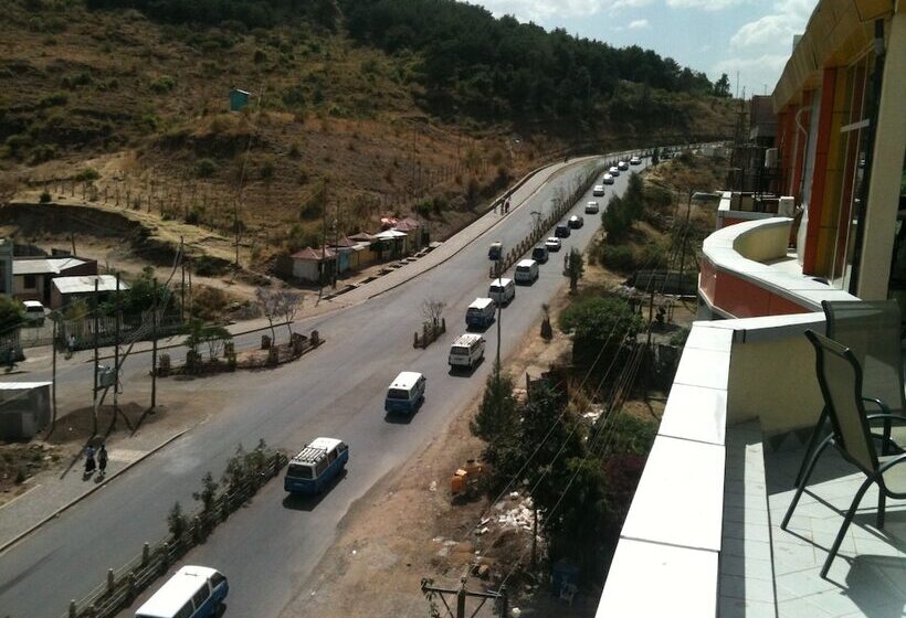 Отель Florida International