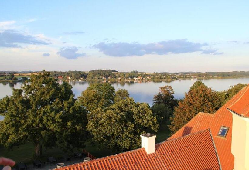 Gl. Avernæs Sinatur Hotel & Konference