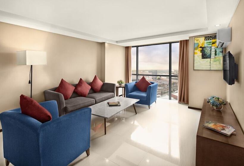 Golden Phoenix Hotel   Manila