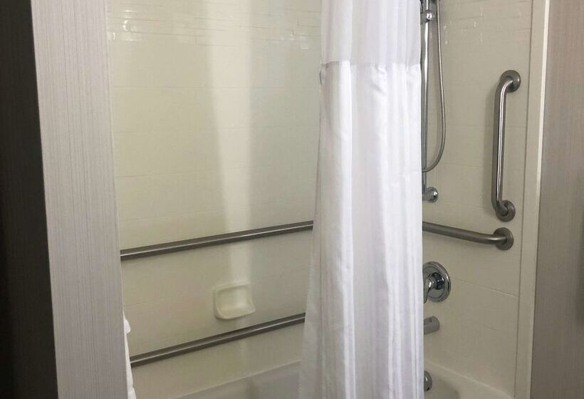 فندق Hilton Garden Inn Bristol