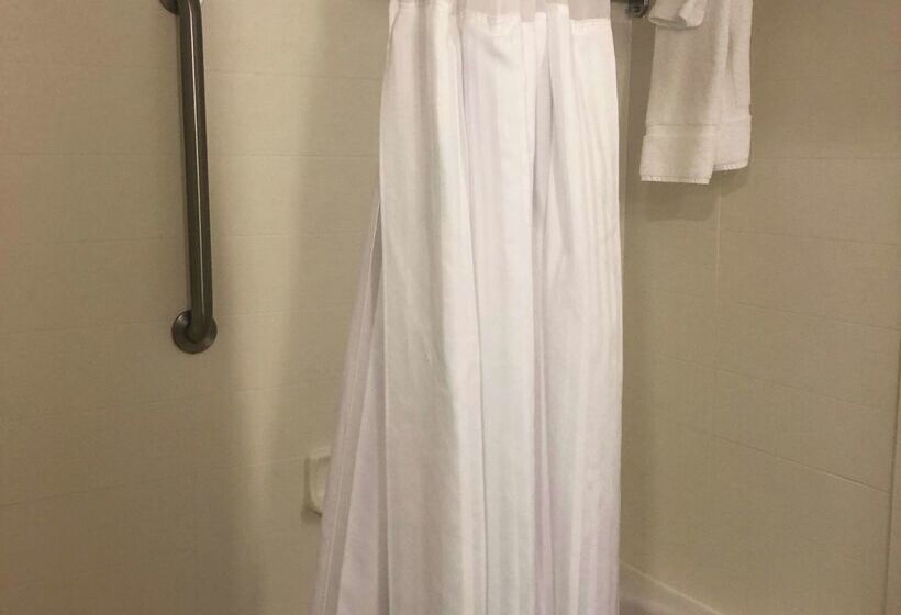 فندق Hilton Garden Inn Bristol