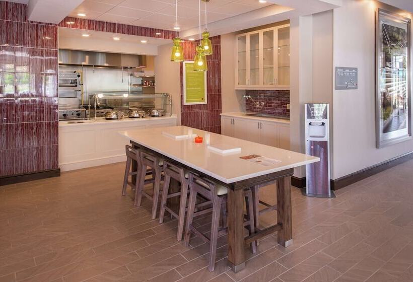 فندق Hilton Garden Inn Bristol