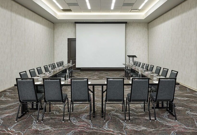 هتل Hilton Garden Inn Nashville Downtown/convention Center