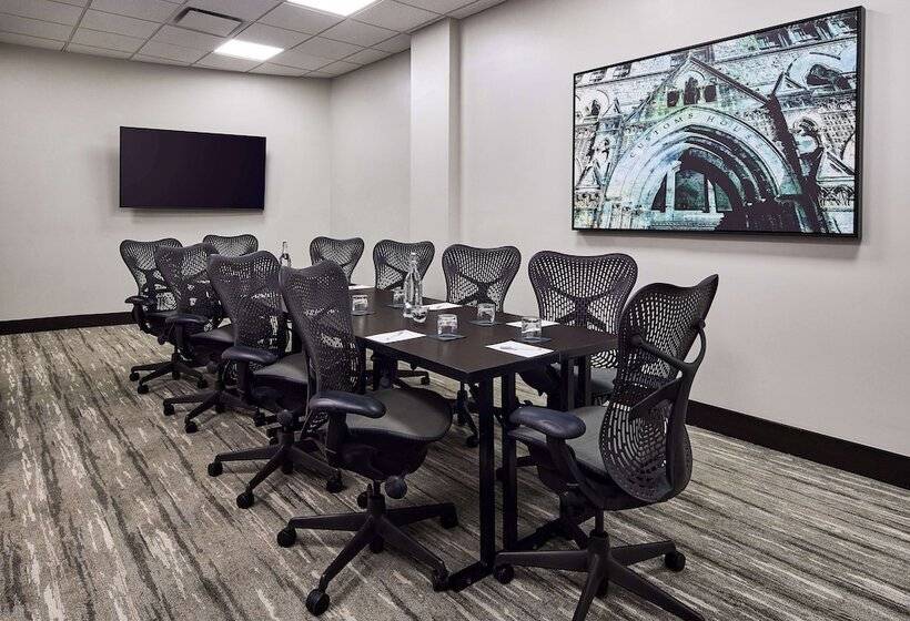 هتل Hilton Garden Inn Nashville Downtown/convention Center