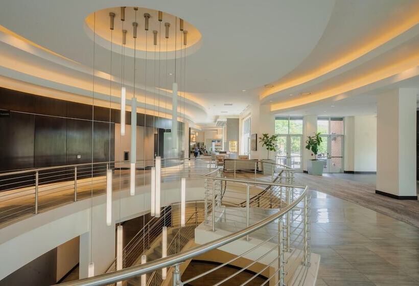 هتل Hilton Garden Inn Nashville Downtown/convention Center