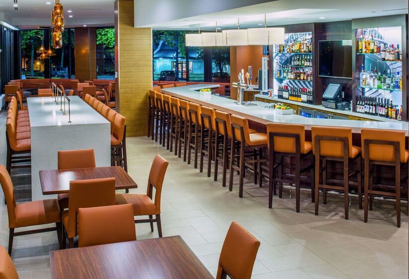 Отель Hyatt House Seattle Downtown