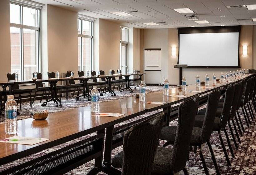 فندق Hyatt Place Kansas City Lenexa City Center