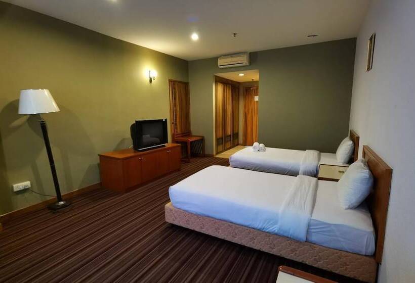 בית מלון כפרי Jb Central