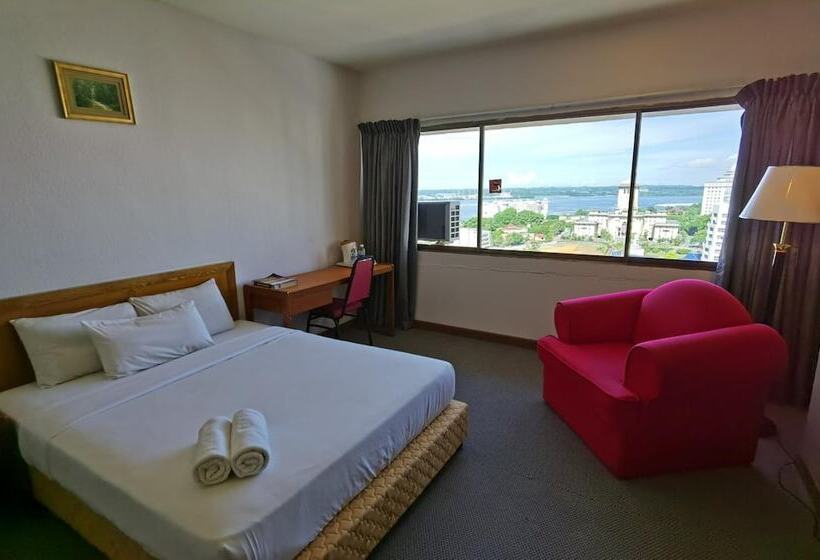 בית מלון כפרי Jb Central