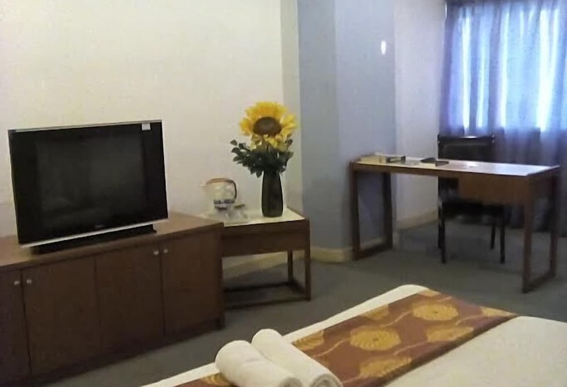 בית מלון כפרי Jb Central