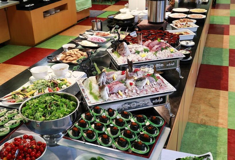 Отель Kamogawa Sea World