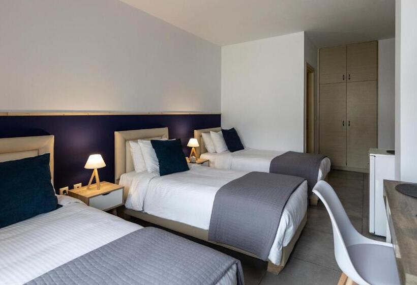 ホテル Kontes Comfort