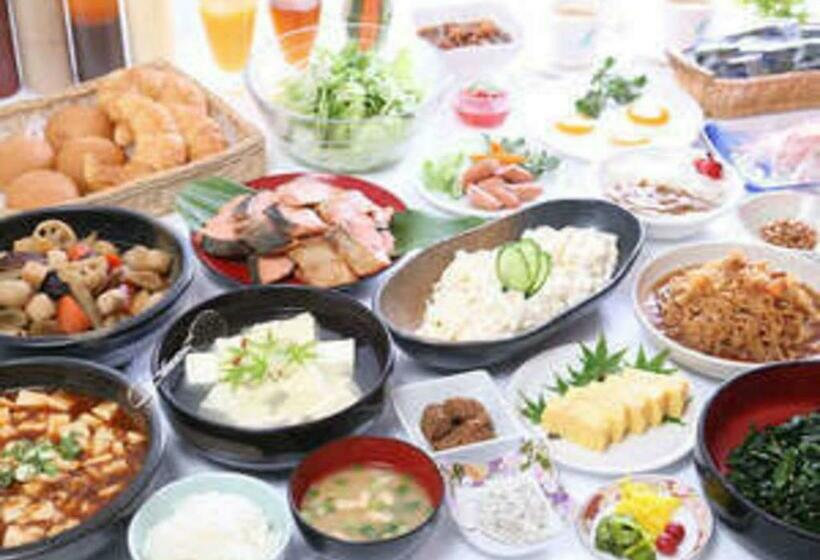 فندق Kuretakeinn Yaizuekimae