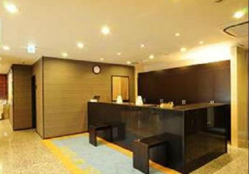 فندق Kuretakeinn Yaizuekimae