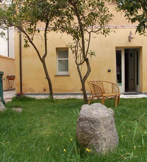 בית מלון כפרי La Corte Di Lucina