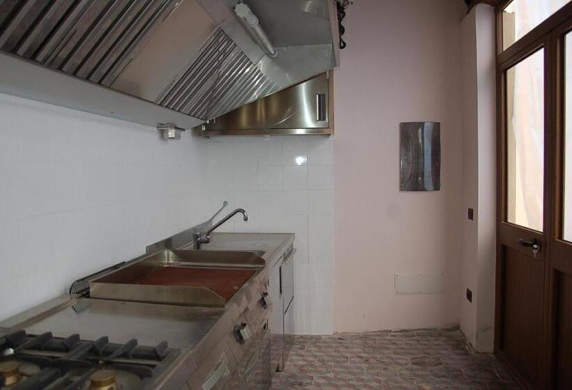 בית מלון כפרי La Corte Di Lucina