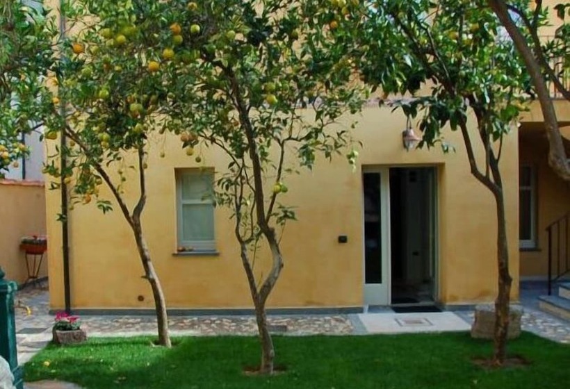 בית מלון כפרי La Corte Di Lucina