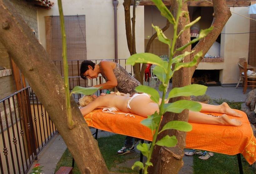 בית מלון כפרי La Corte Di Lucina