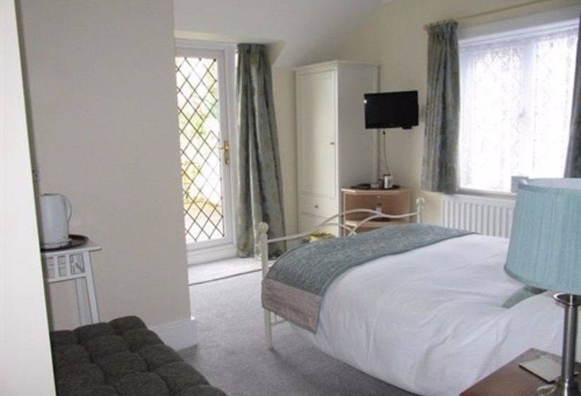 Отель Little Forest Lodge