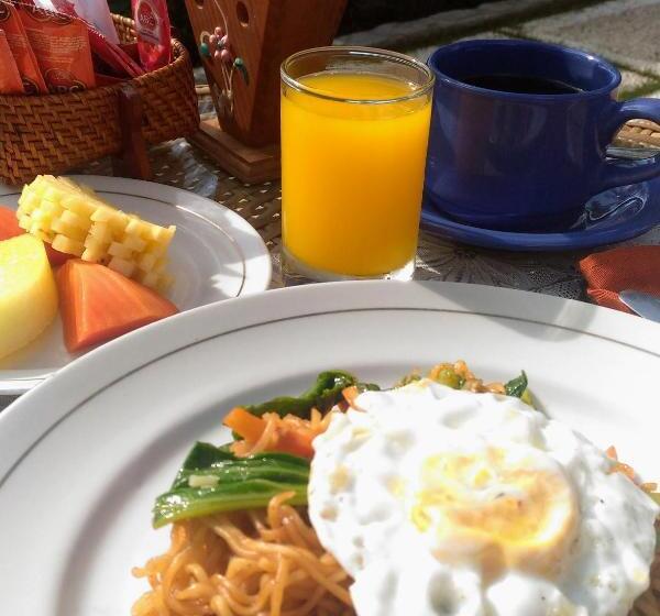 בית מלון כפרי Lovina Beach