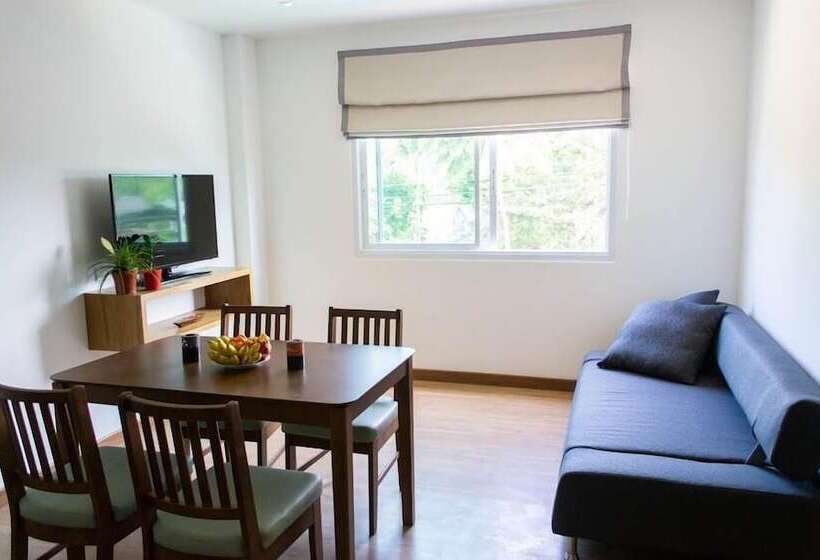 호텔 Maenam Bay Resort