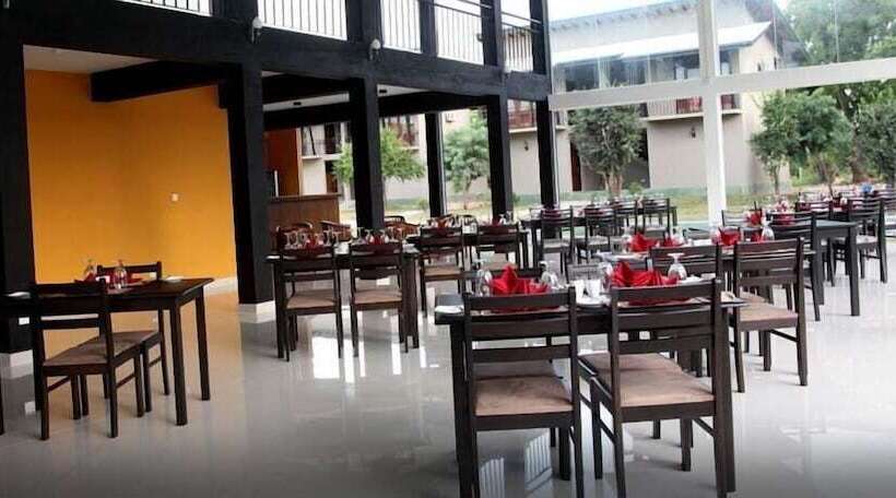 Отель Magampura Eco Village Resort