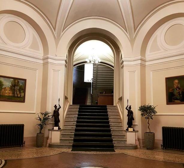 בית מלון כפרי Milutin Palace