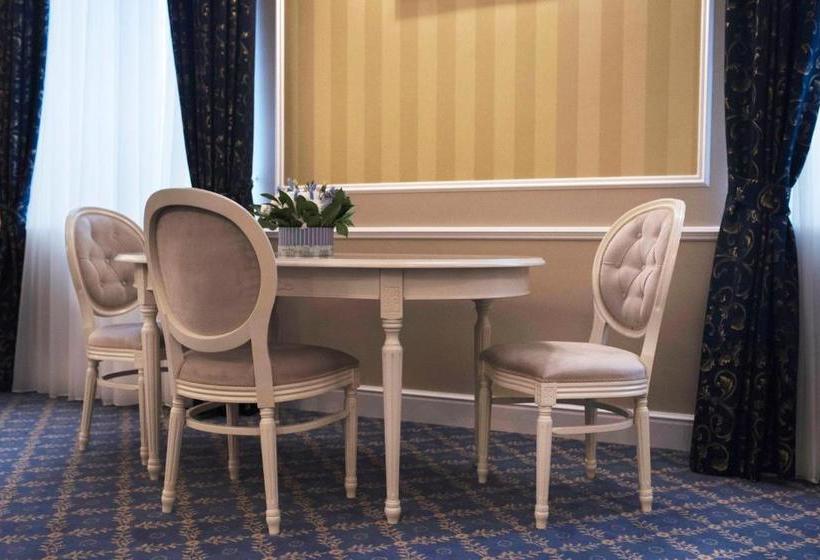 בית מלון כפרי Milutin Palace