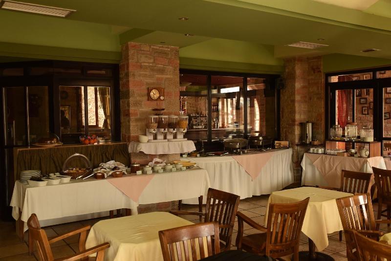 فندق Mont Helmos