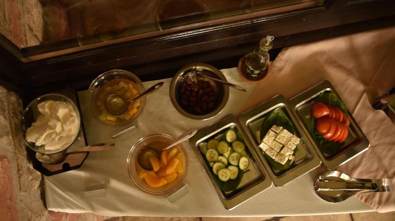 فندق Mont Helmos