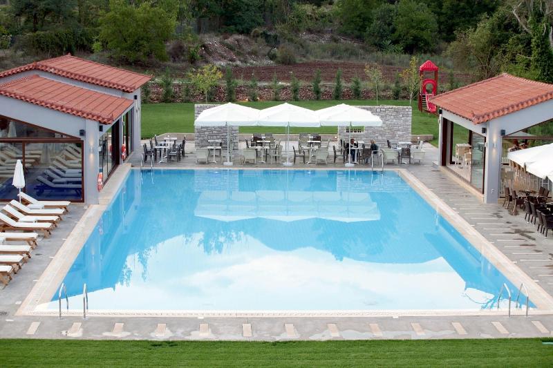 فندق Mont Helmos