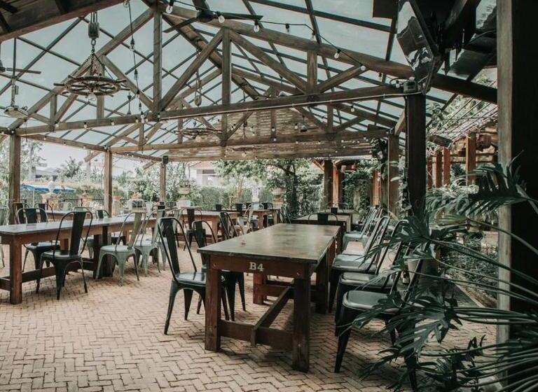 בית מלון כפרי Nipa Garden