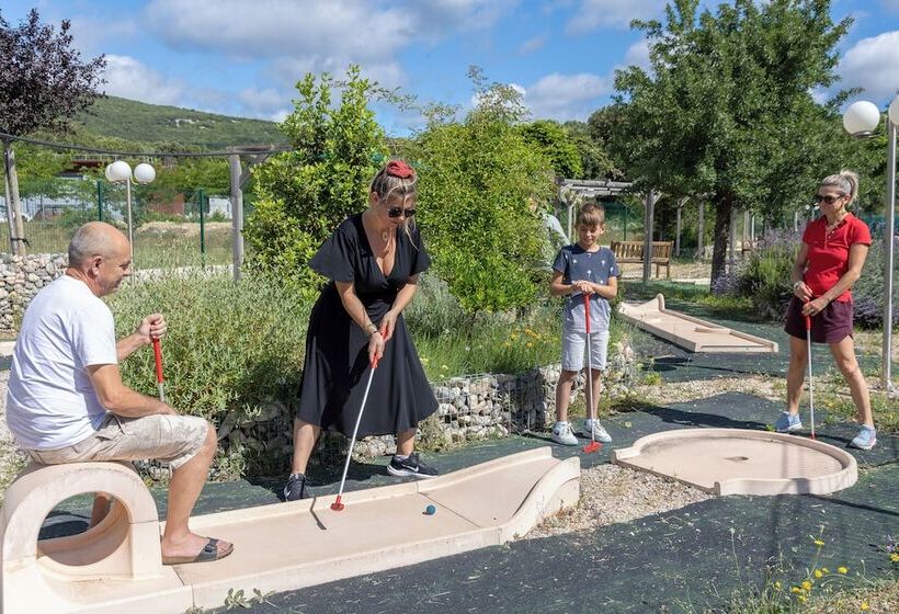 호텔 Park & Suites Village Gorges De L Hérault Cévennes