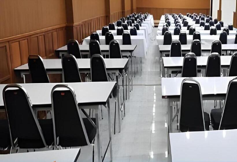 Hotel Piyaporn Hill Paradise